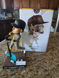 Luis Arraez bobblehead