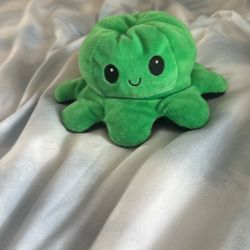 Reversible octopus plushie