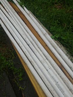 P v c de 1\2 Son 10 piezas las viendo a 10 dolls. Todas