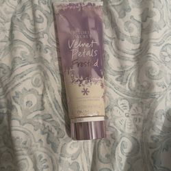 Velvet petals frosted