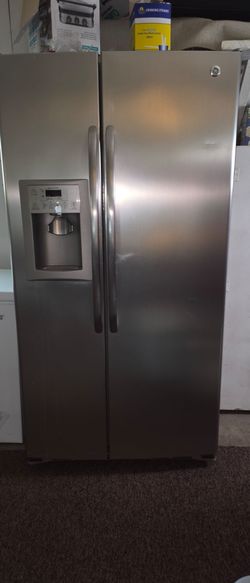 Two door fridge.