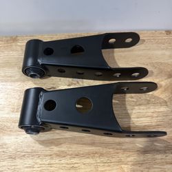 Rear Lowering Shackles For Chevy And GMC