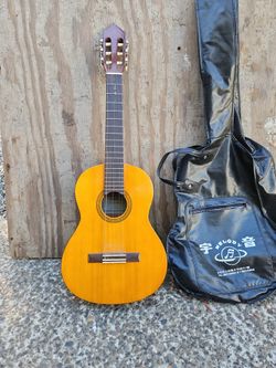 Yamaha CGS102A 1/2 Scale Classical Acoustic Guitar, Needs Work