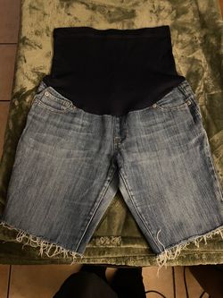 Maternity shorts