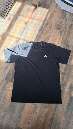 Adidas AEROREADY Men’s T-Shirt - Black - Size Large