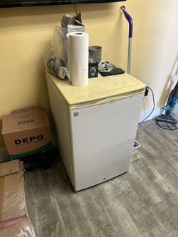 Small Refrigerator 