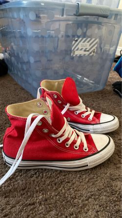 Red Converse High Top Chuck Taylor All Star Shoes Women’s Size 6 / Men’s Size 4