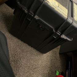 Pelican 350 Case. Black