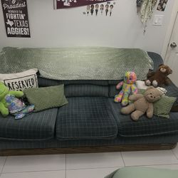 Retro Couch For Sale 🪴🌑