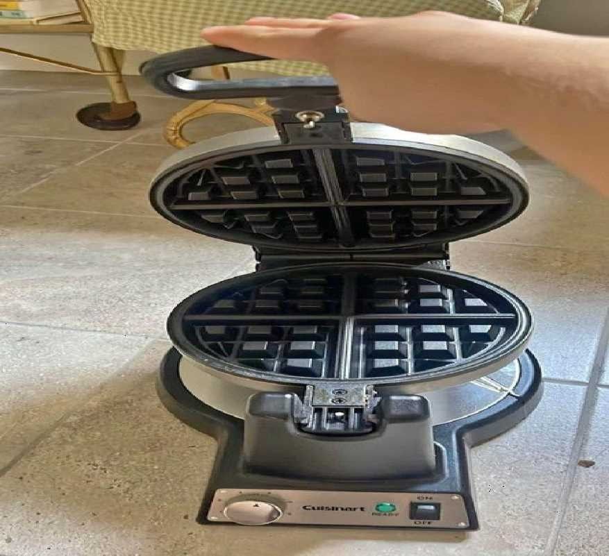 Small Waffle Maker - Amazing Breakfast Treats Every Morning their author