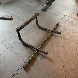 Pull Up Bar