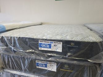 Serta Perfect Sleeper Queen Mattress New!