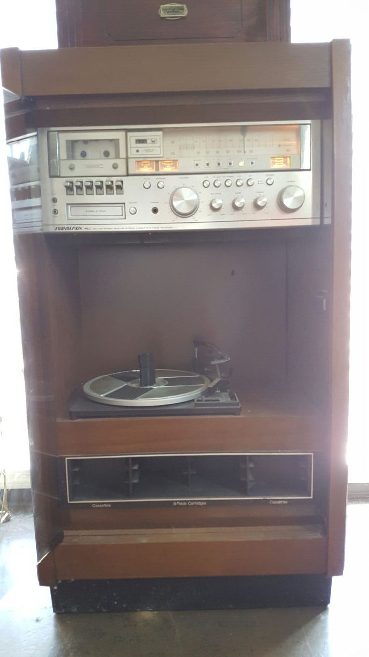 Soundesign PLL AM FM stereo receiver cassette 8-track recorder