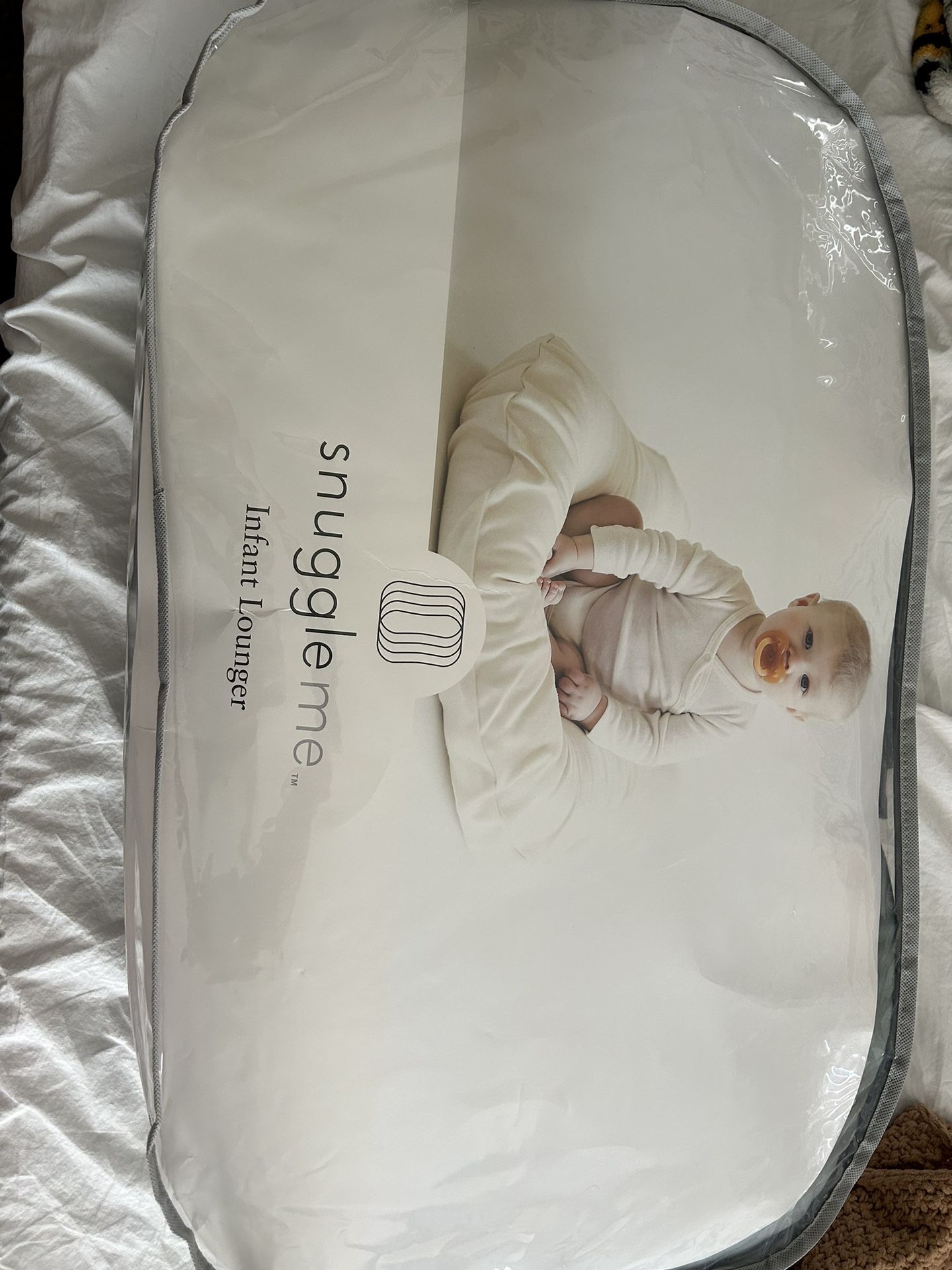 Like New Snuggle me Organic