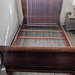 NEED GONE ASAP $275 Queen Bedframe