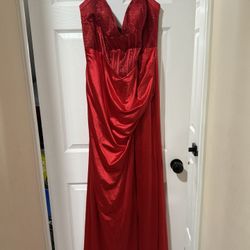 Elegant Red Dress For Any Occasion