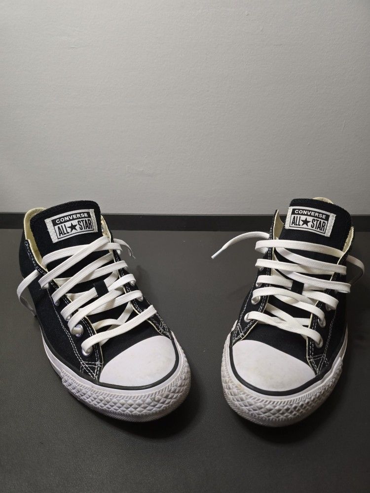Chuck Taylor All Stars Classic 9.5
