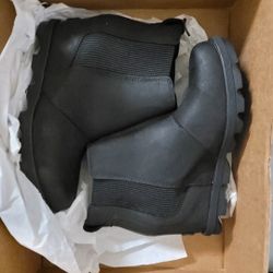 Size 10 SOREL booties 
