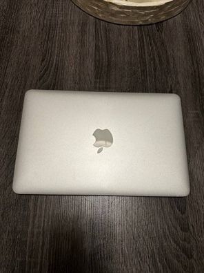 LAPTOP APPLE MACBOOK AIR 2015"