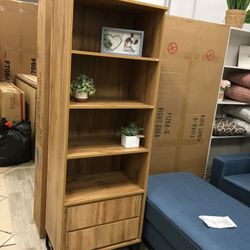 A Set Of Two Bookshelf’s Oak 