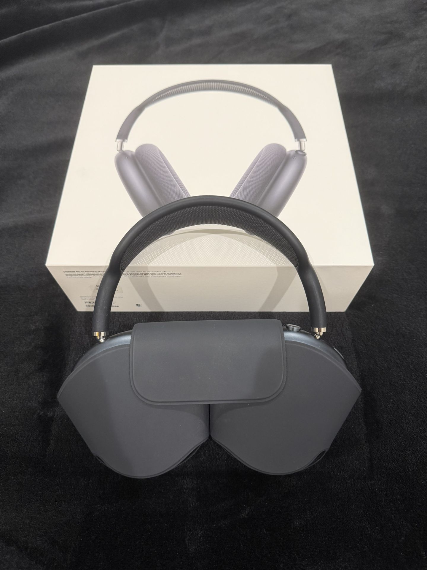 AirPods Max 2nd Gen Midnight