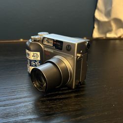 Olympus Camedia C-4000 digital camera