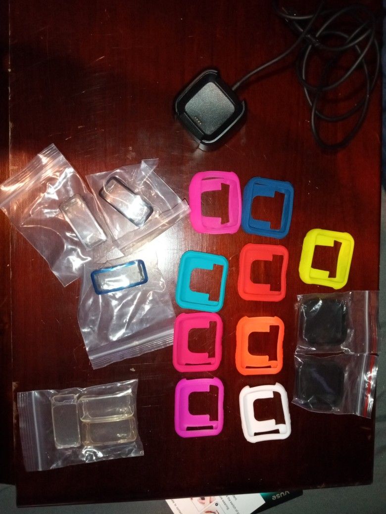 Misc smartwatch accessories 