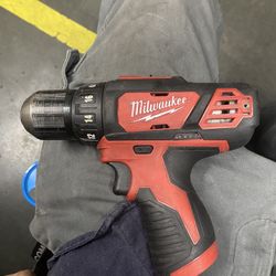 Milwaukee Drill 12V
