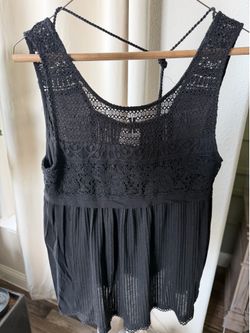 Knox Rose Black Ribbed Tank with Crochet Trim size Medium