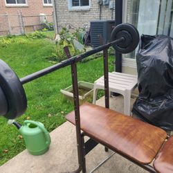 Exercise bench and w