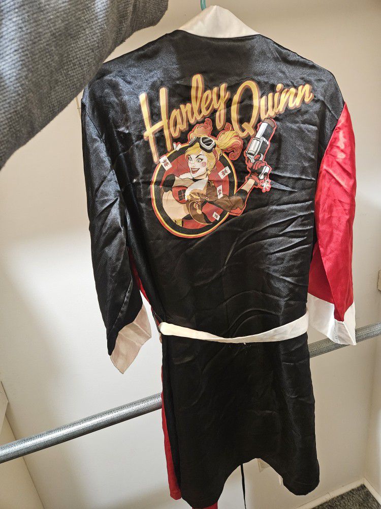 Harley Quinn Bombshells Robe