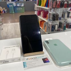iPhone XR 64gb Unlocked 
