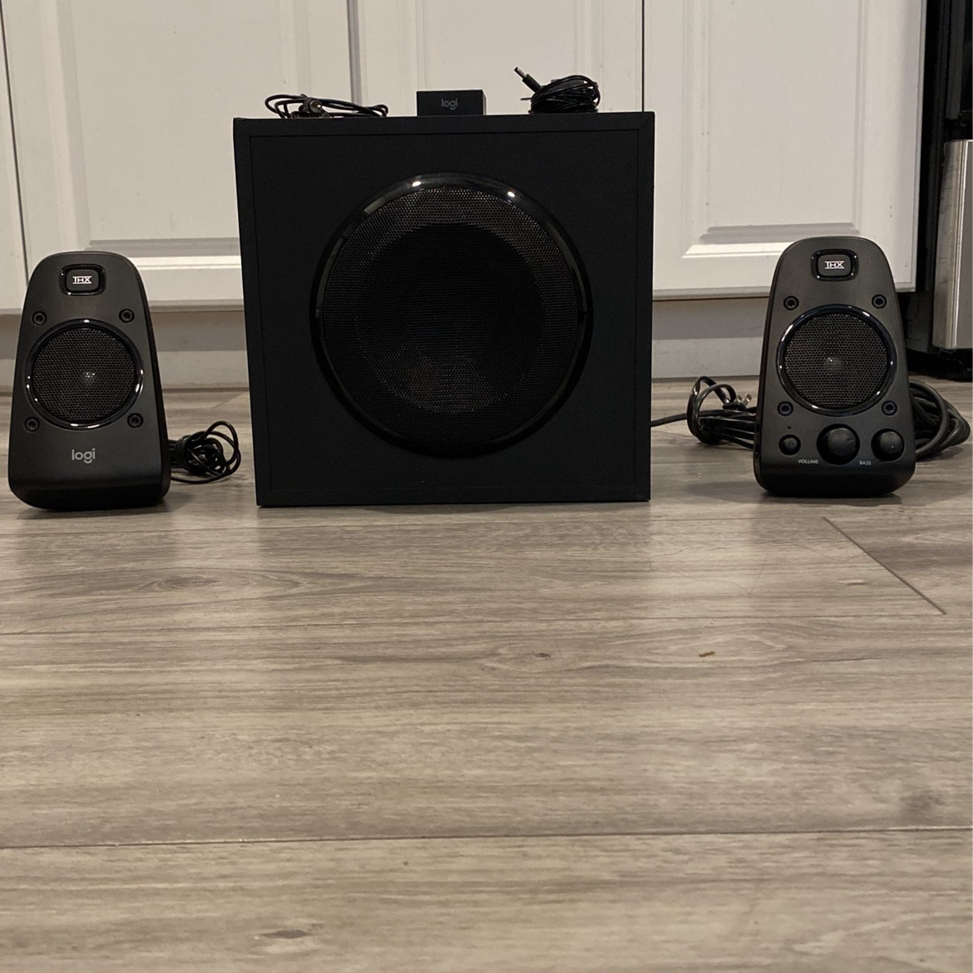 Logitech Z623 400 Watt Home Speaker System, 2.1 Speaker System Electronics & Media