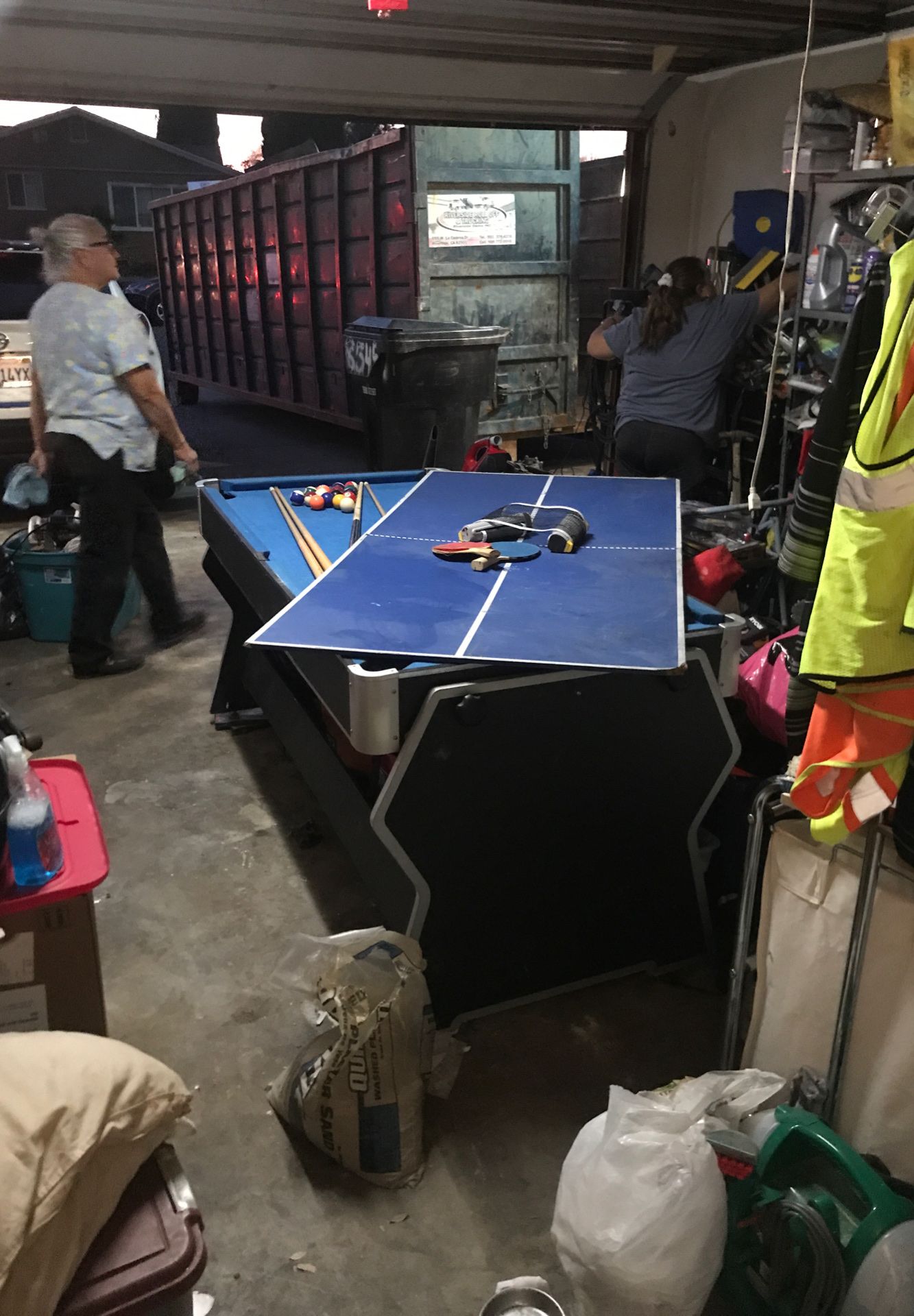 Ping pong / pool / air hockey table