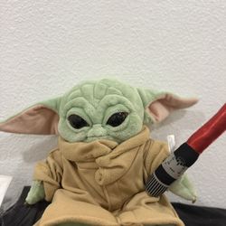 Baby Yoda 