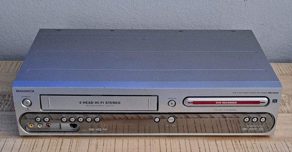 Magnavox MVR 700VR/17 Vcr/dvd Player Recorder