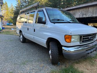Ford E-Series 350 Camper Van