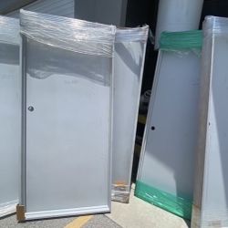 🔥 3 Brand New Doors with Frames – Hollow & Solid Wood 🔥  Available Sizes & Prices:  • 30x80 Solid Core – $100 (1 left)     30x80 Hollow Core - $100 