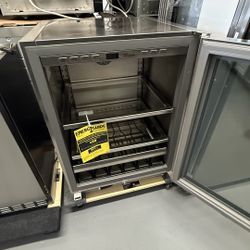 ❄️ TRUE 24” Commercial Back Bar Cooler – Glass Door | Model TBC-24-R-SG-B