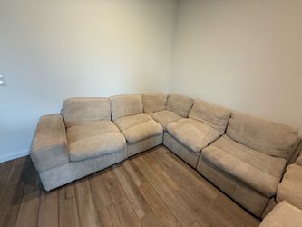 Sectional couch