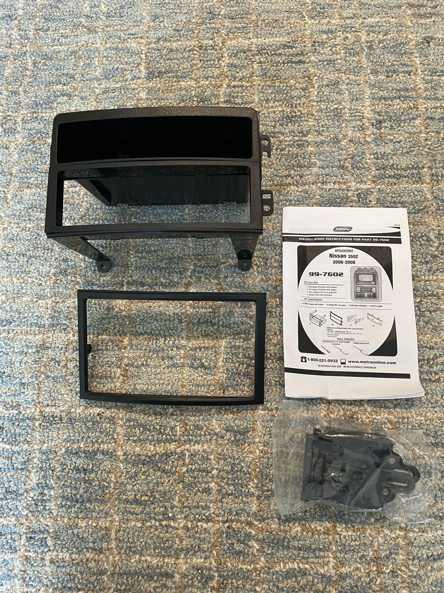 DIN/DDIN Dash Kit for Nissan 350z 2006+