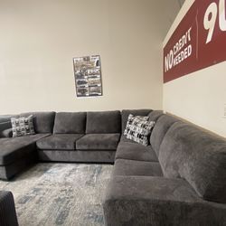 3pcs Gray Sectional Sofa Wide Shareable Chaise 12x8 Accent Pillows Optional Ottoman 