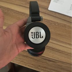 JBL WIRELESS/Wired HeadPhones