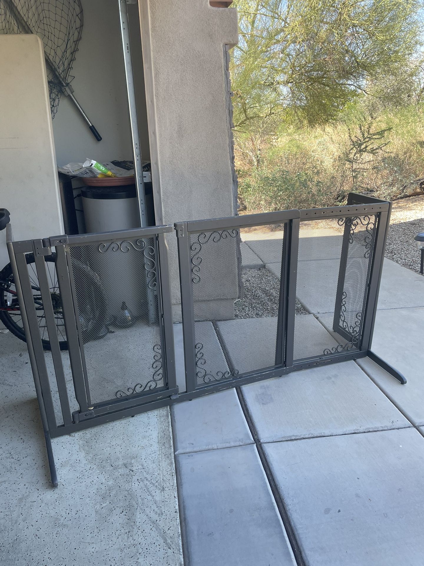 Free Standing Adjustable Pet Gate from Front Gate