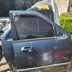 2005 Expedition  Front Doors