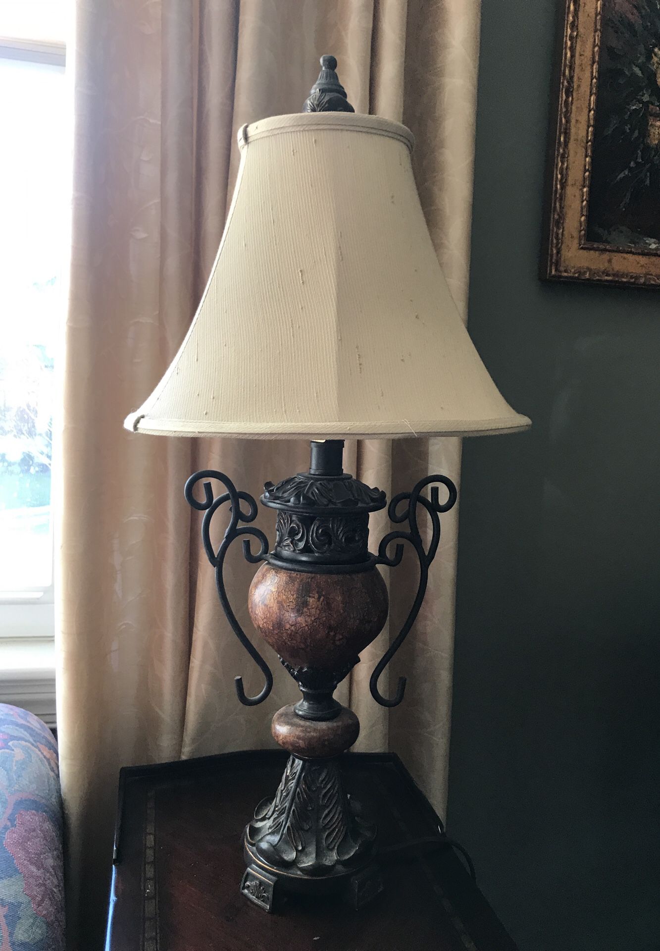 Beautiful metal work lamp - as good as new