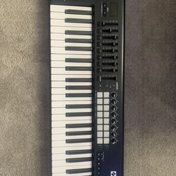 Novation Lunchkey 49 