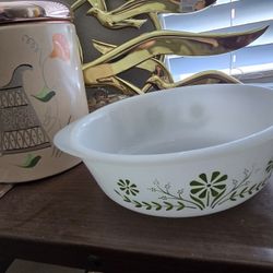 Vintage Pyrex Glasbake Green Flowers 1.5qt Milk Glass Baking Dish Casserole Bakeware 
