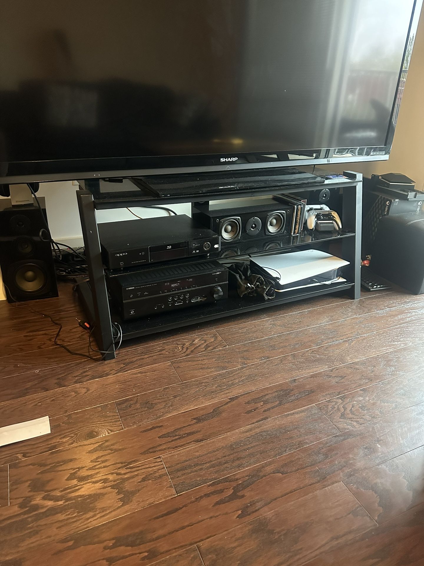 80’ TV stand 