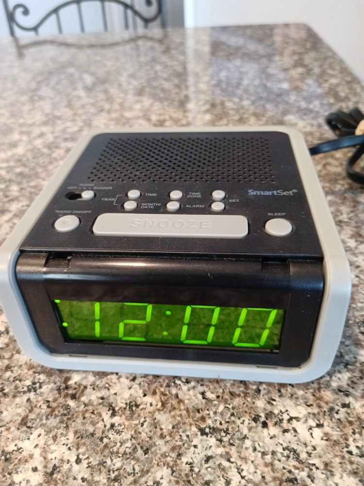 Alarm Clock Radio